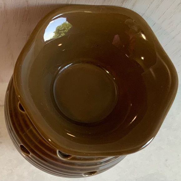 Scentsy brown plug in warmer - Picture 3 of 4